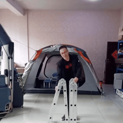 Scară Multifuncțională, Stabilă și Versatilă pentru Orice Lucrare