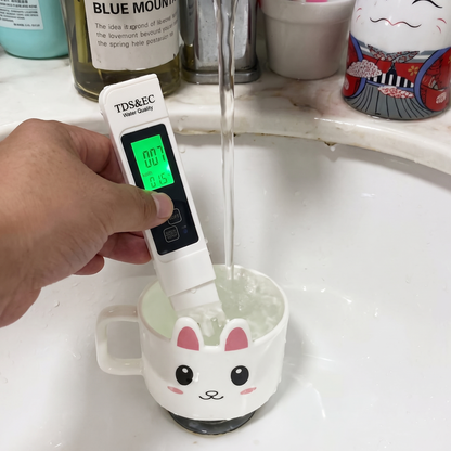 Kit de Testare a Calității Apei 3 in 1, TDS, EC, Interval de Măsurare 0-9990, Tester Multifuncțional pentru Puritatea Apei, Instrument de Măsurare a Temperaturii și Valorii PPM