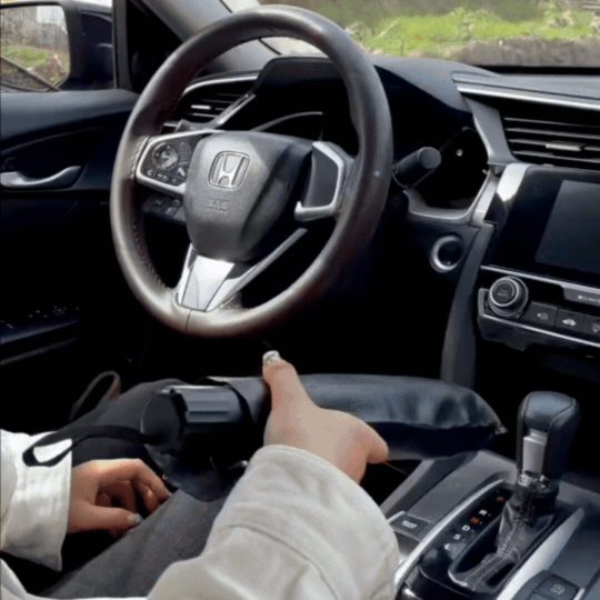 Parasolar Premium din Titan - Protecție Termică și Împotriva Razelor UV pentru Parbriz – Ofertele Zilei