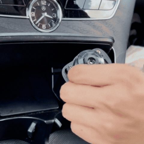 Încărcător Auto 3-în-1 „Cerul Înstelat” – Încărcare Rapidă, Aromaterapie, Ventilator