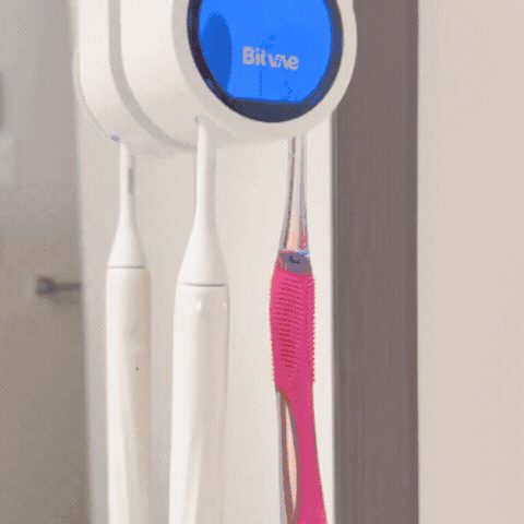 Sterilizator UV-C Inteligent pentru Periuțe de Dinți – Dezinfectare Automată 24/7, Uscare și Display HD